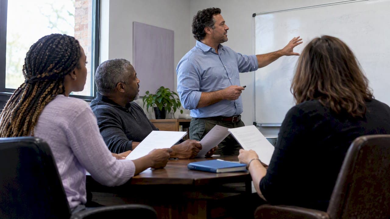 Raise Team Performance 20–25% With a DISC Group Debrief for Facilitators